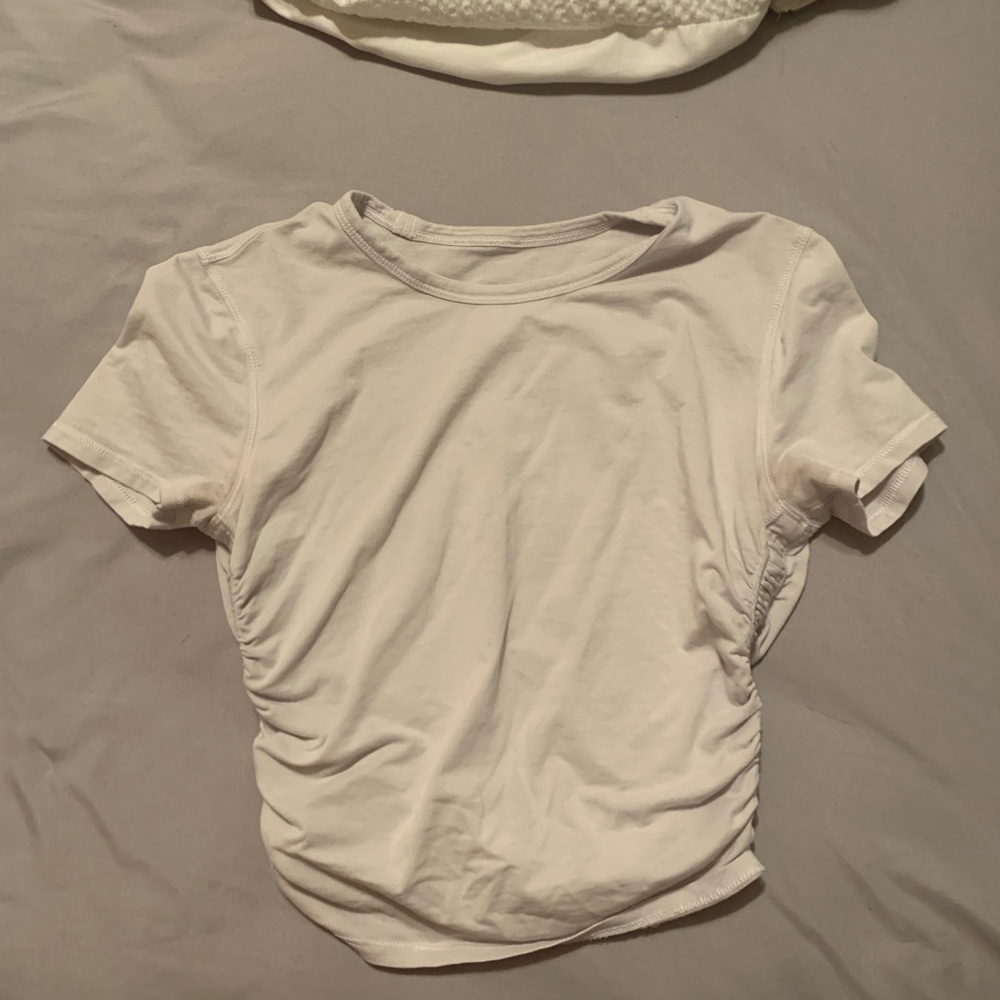 lululemon: white scrunch top